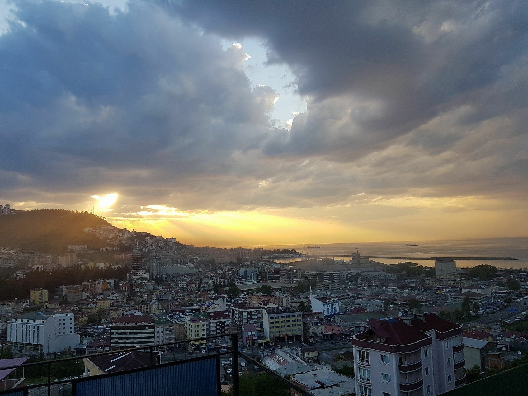 Nuralp Apart Otel - Trabzon Extérieur photo