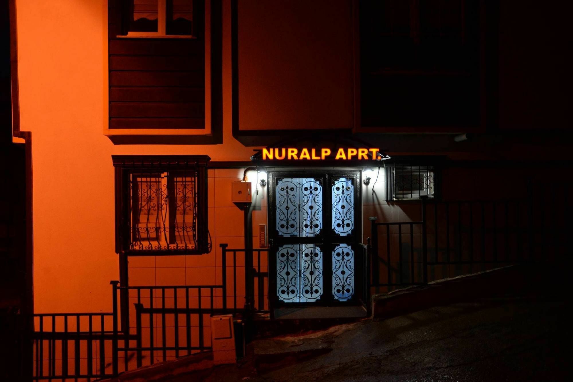 Nuralp Apart Otel - Trabzon Extérieur photo